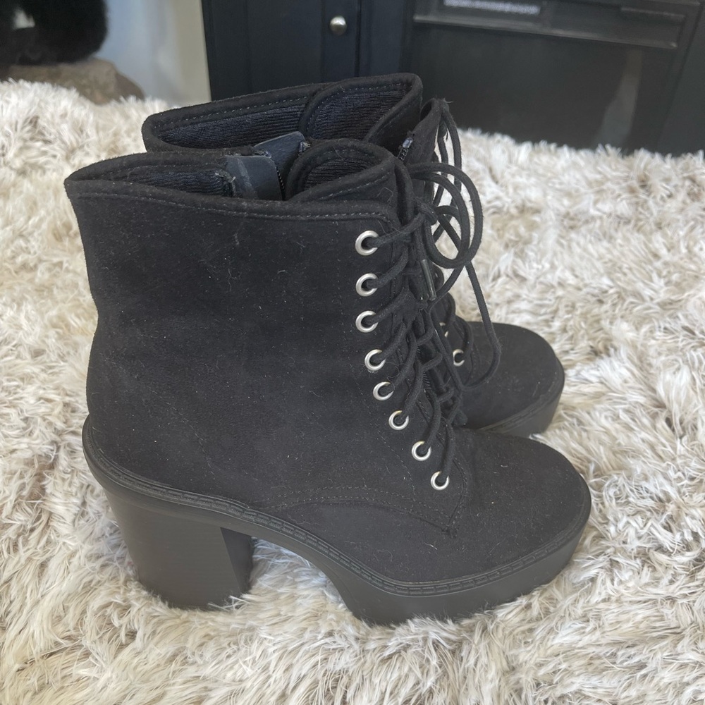 Cute heel boots